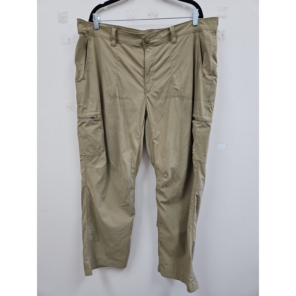 LL Bean Hiking Pants Men's Tan  Cargo Nylon Spandex Pockets 40X30  Actual 40X29